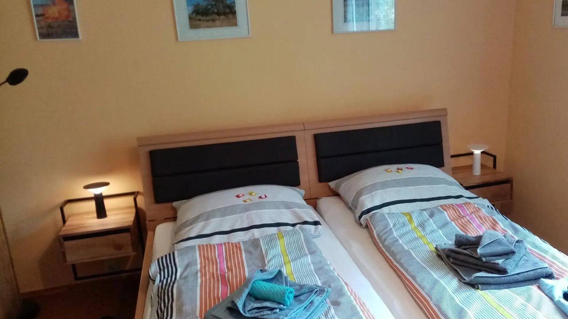 Haus Vogelparadies Homestay Hemhofen